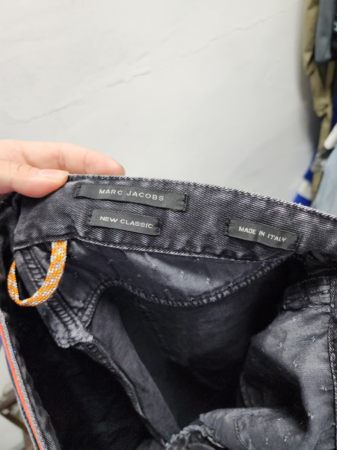 마크제이콥스 이태리 뉴클래식 블랙진 상품이미지6