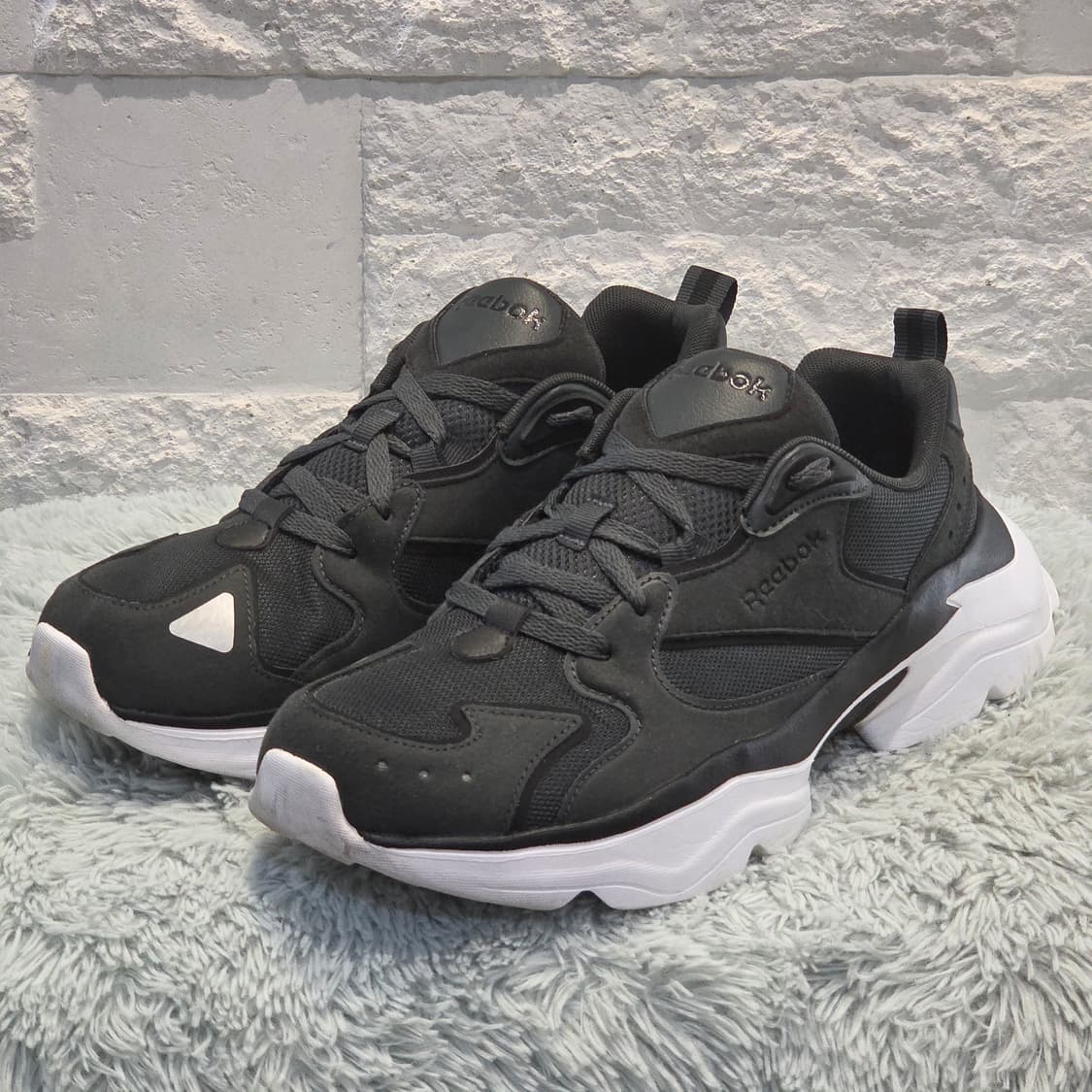 4x-18:리복(Reebok) EF5300 어글리슈즈(265)-상태최상 상품이미지1