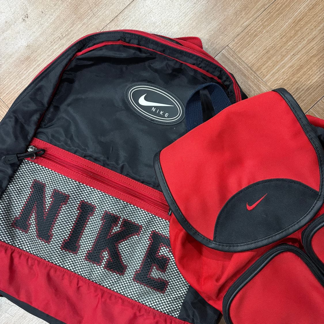 90s 나이키 레드 블랙 백팩 상품이미지1