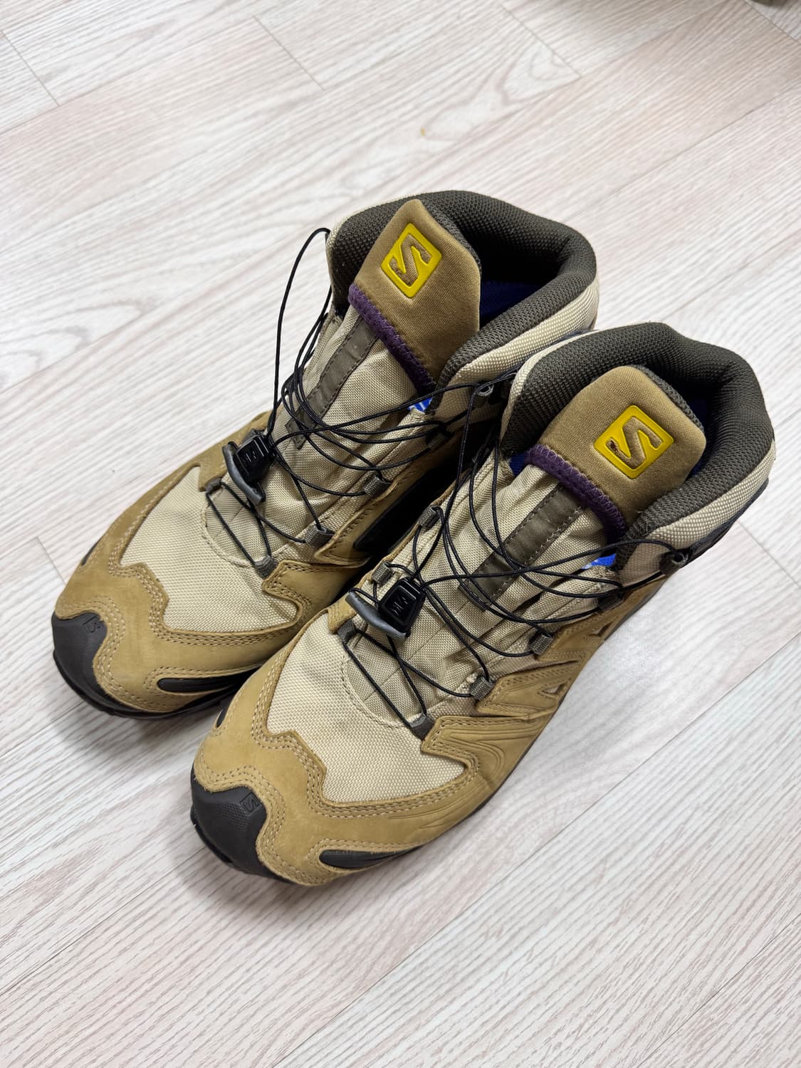 (290)살로몬 x 베러기프트샵 XA 프로 3D 미드 고어텍스 사파리 상품이미지1