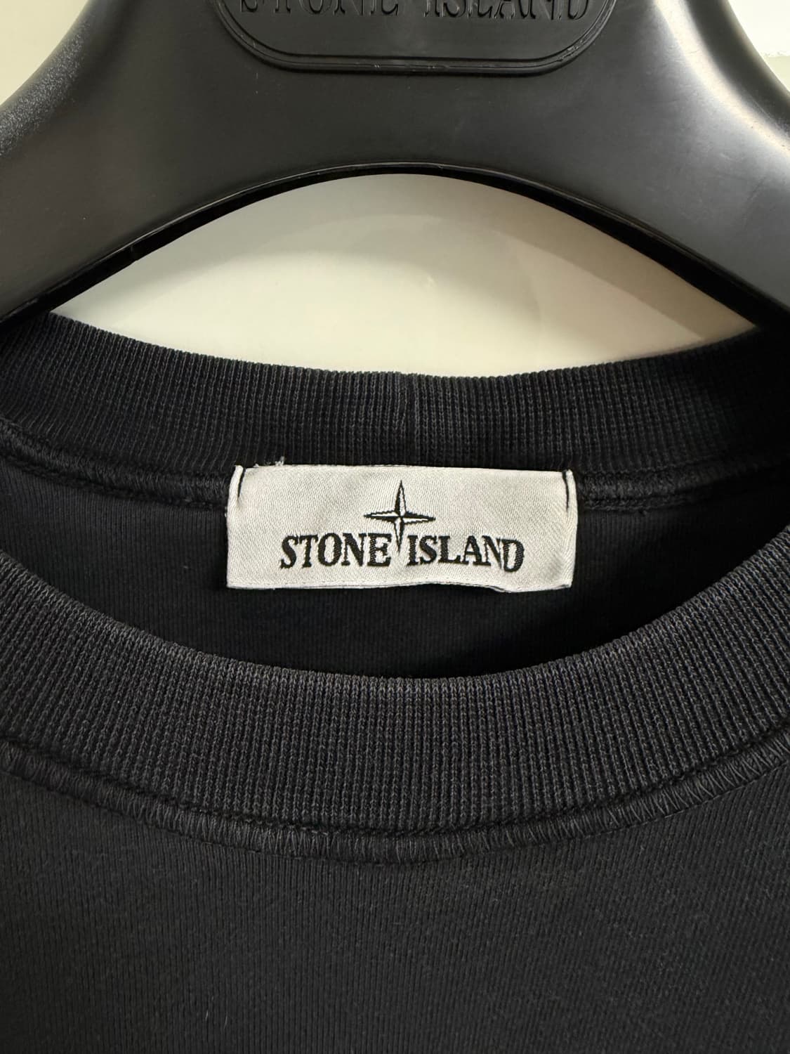 크림판 스톤아일랜드 맨투맨 블랙 L 상품이미지3