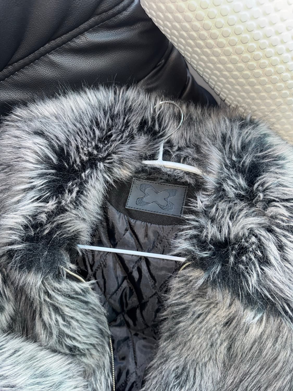 셋업이엑스이 퍼자켓 판매해요 상품이미지4