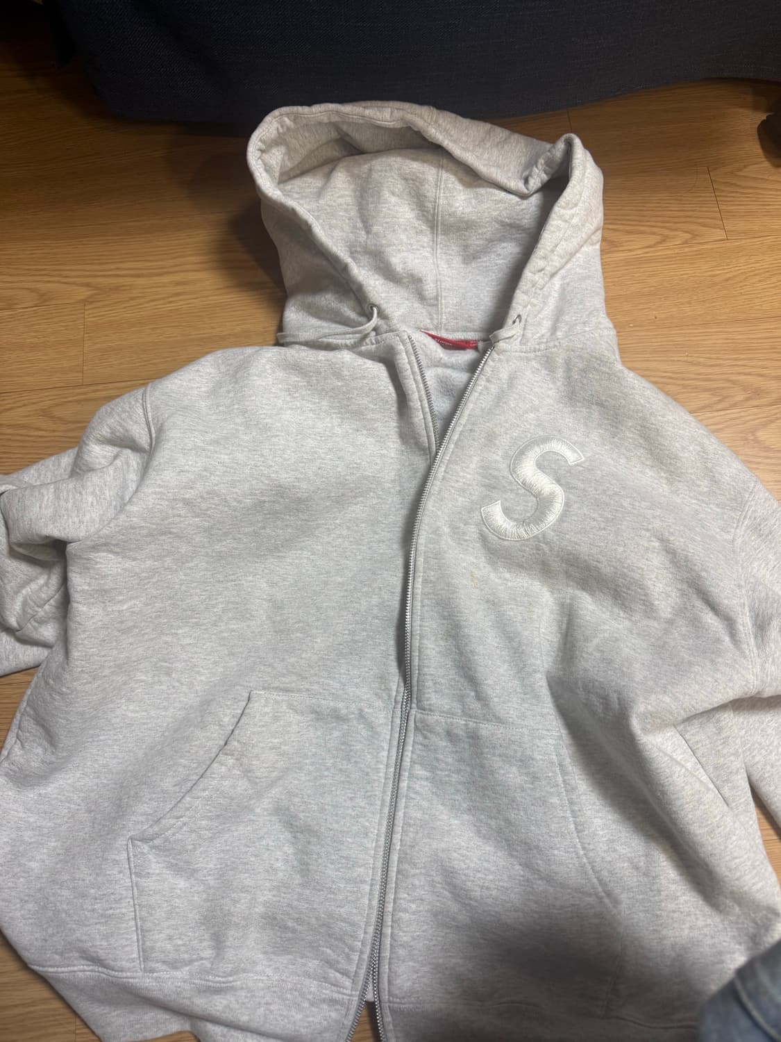 슈프림 후드집업 24fw 그레이 상품이미지1