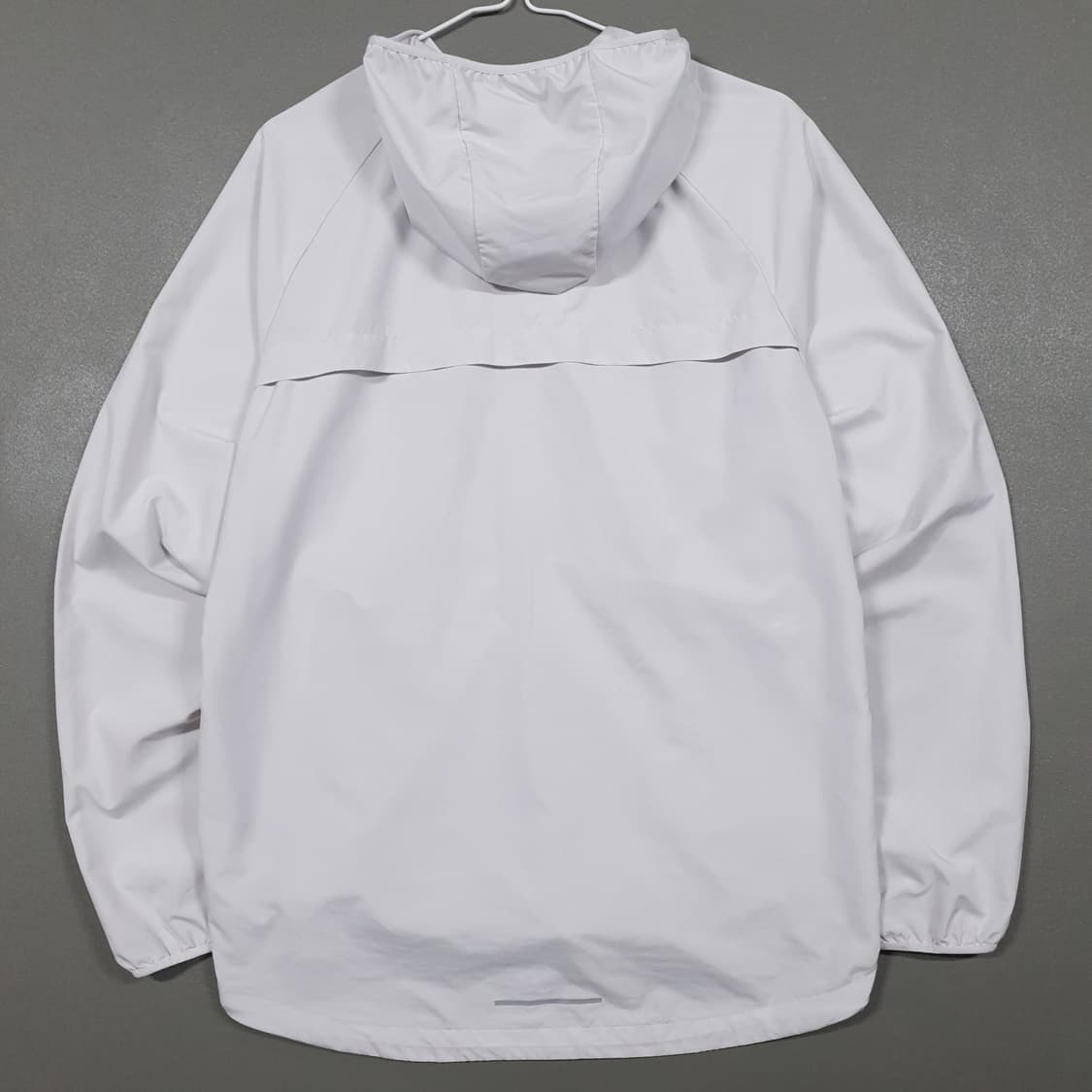 M (95) 나이키 에센셜 러닝 경량 바람막이 집업 후드 자켓 아이보리 상품이미지8