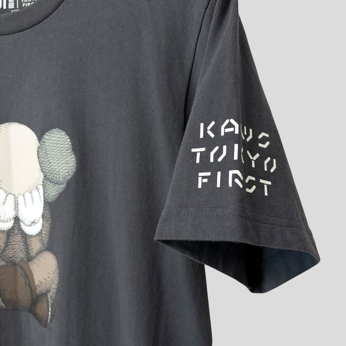 (M)유니클로 카우스 도쿄 퍼스트 반팔티셔츠 상품이미지4
