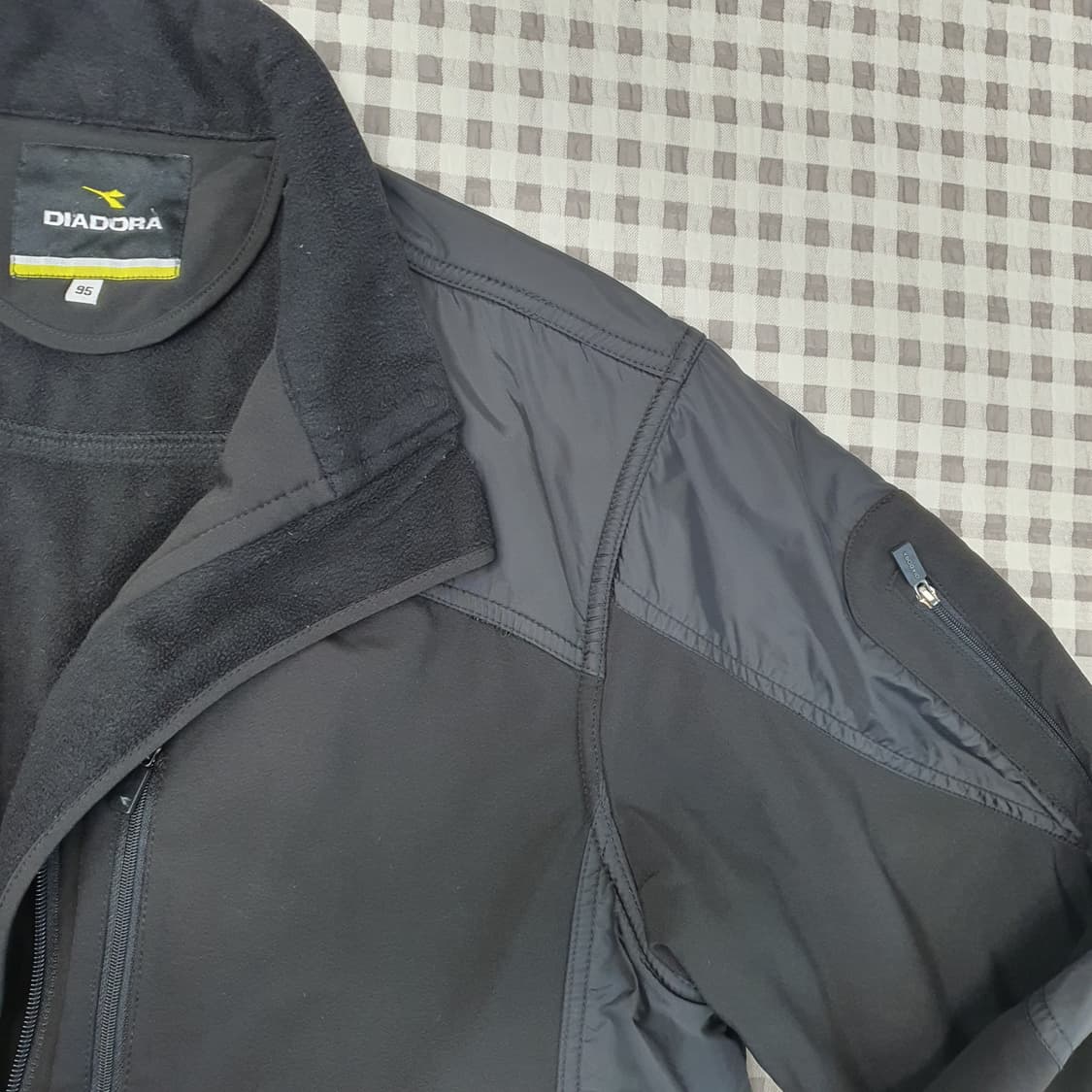 디아도라 기모 집업자켓 남자95~100 상품이미지3