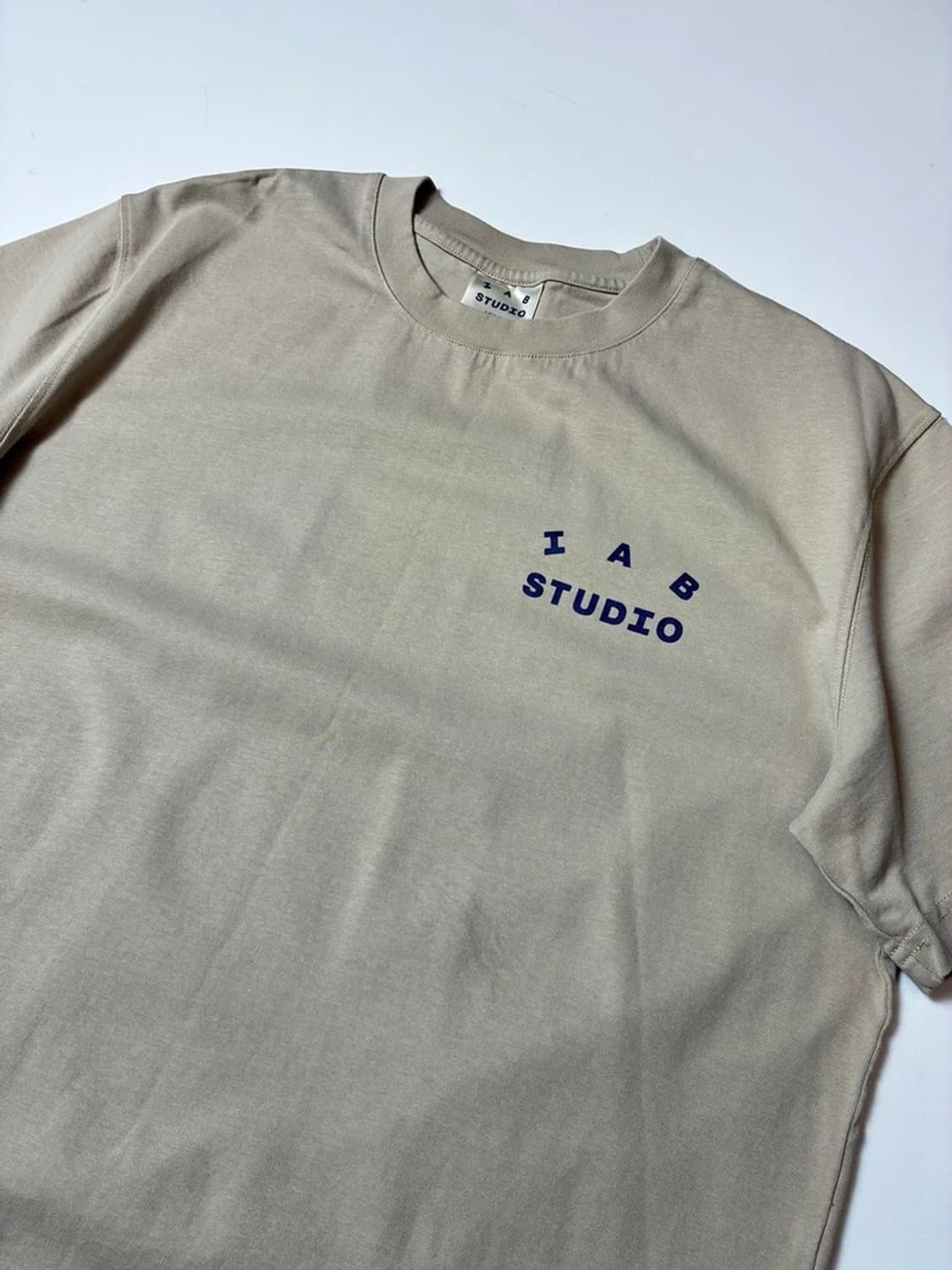 아이앱스튜디오 빅로고 오버핏 반팔 티셔츠 PN9054 상품이미지4