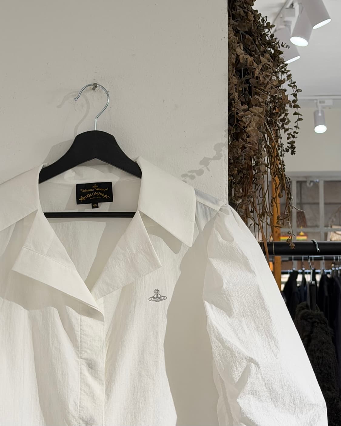 비비안웨스트우드 화이트 셔링 퍼프 블라우스 상품이미지3