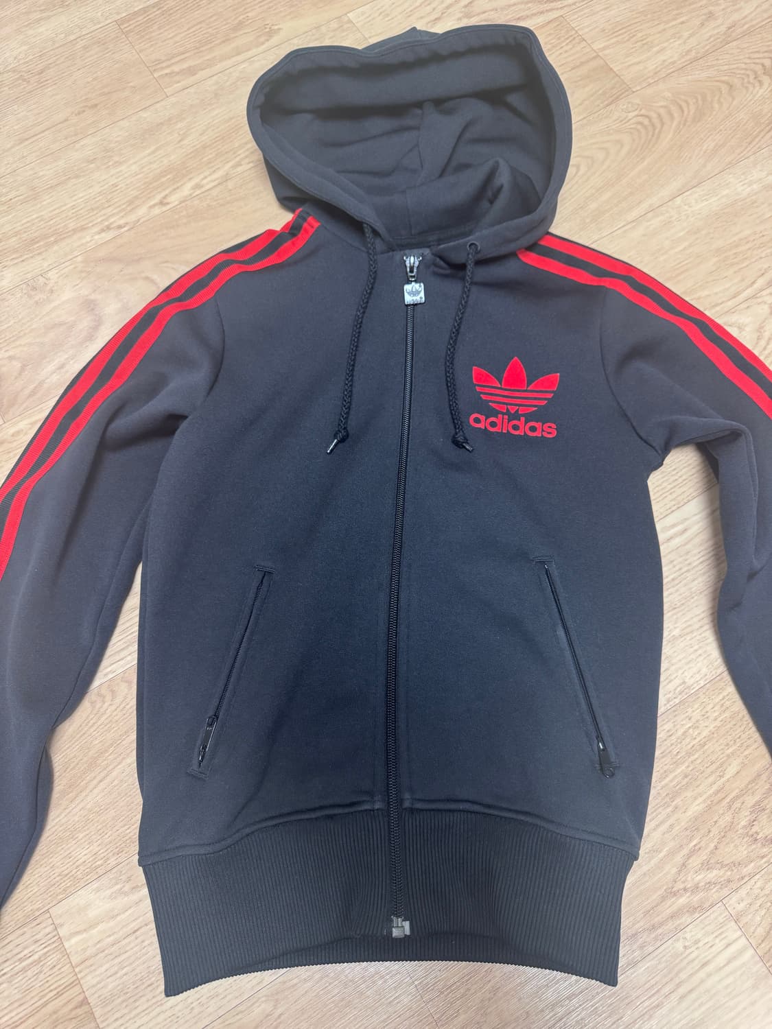 아디다스 유로파 후드집업 검/빨 상품이미지1