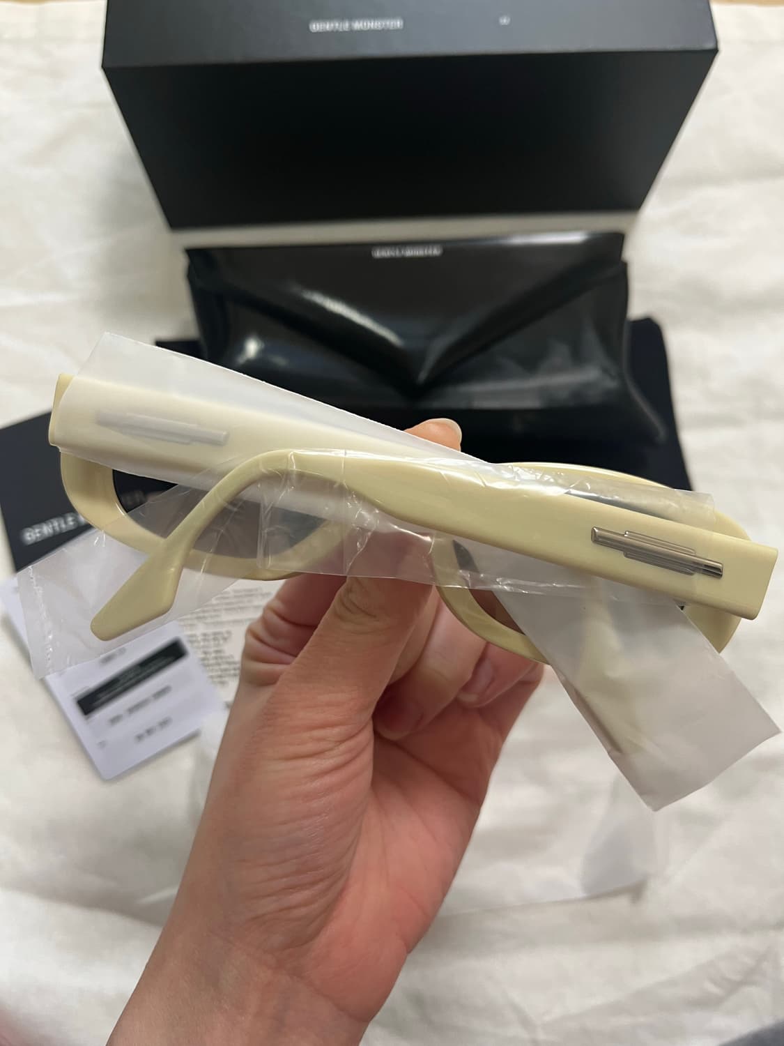 젠틀몬스터 탐부 Y4 Full Box 상품이미지2