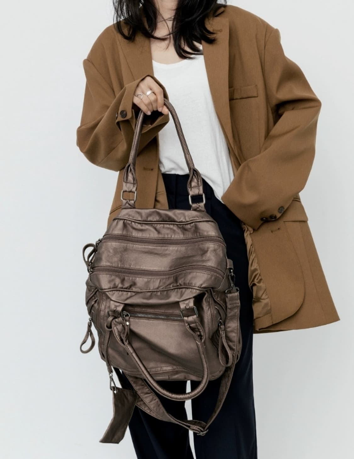 dirtysix 브라운 크로스백 상품이미지2