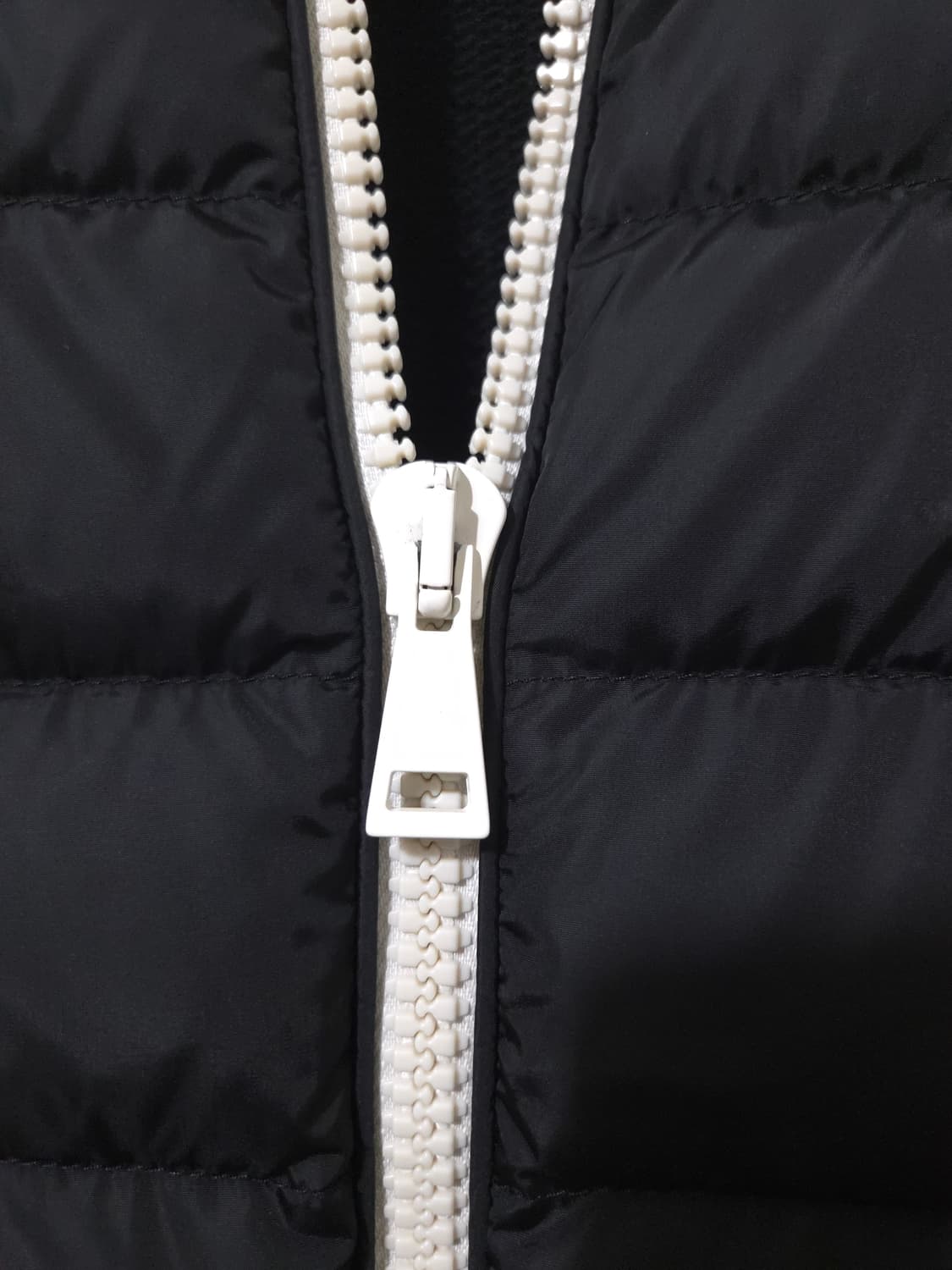 [새상품급,21Fw] 몽클레어 여성 니트패딩 M Size  상품이미지4