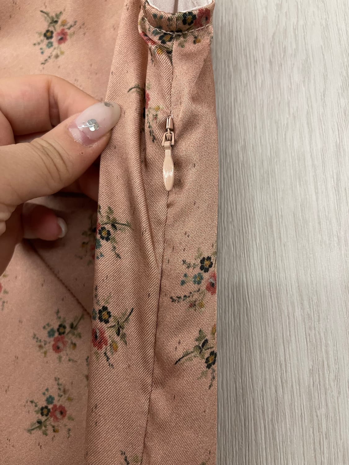 AllSaints 올세인츠 핑크 플라워 레이스 슬립 나시 상품이미지3