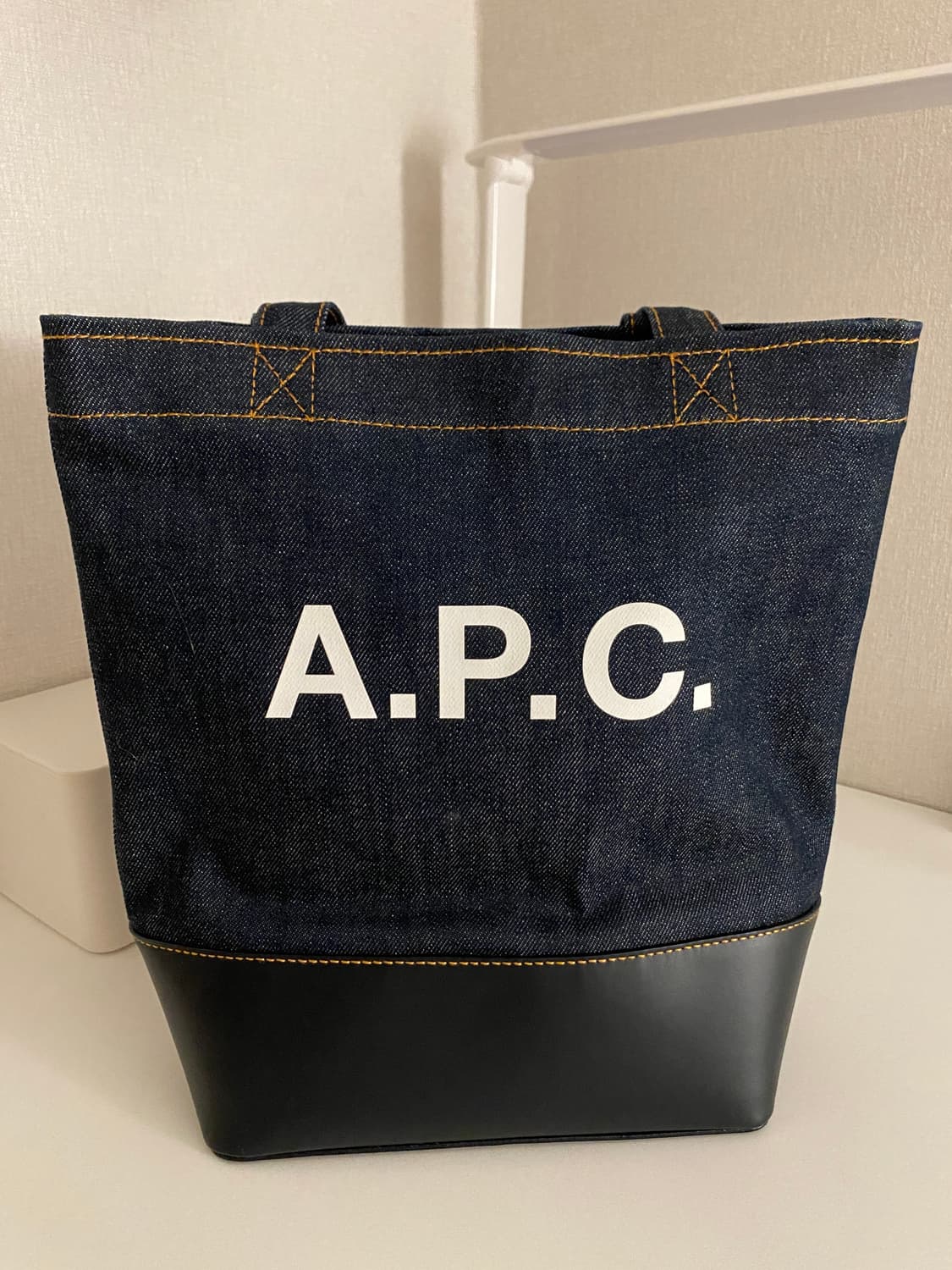 아페쎄 악셀 스몰 토트백 상품이미지2