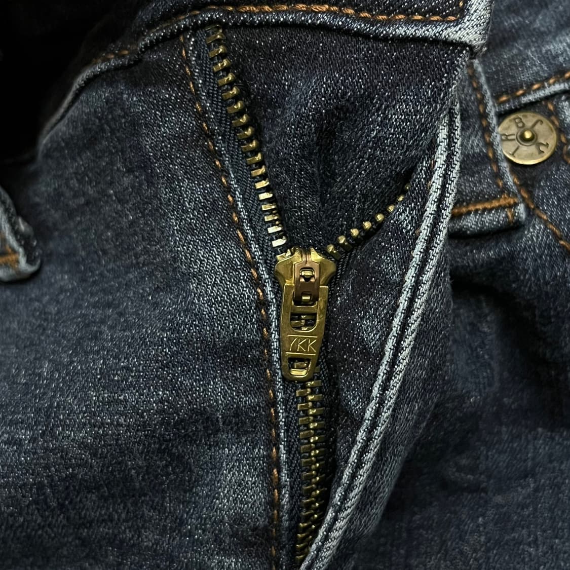 [정품/27] 트루릴리젼 부츠컷 데님팬츠 b10 상품이미지4