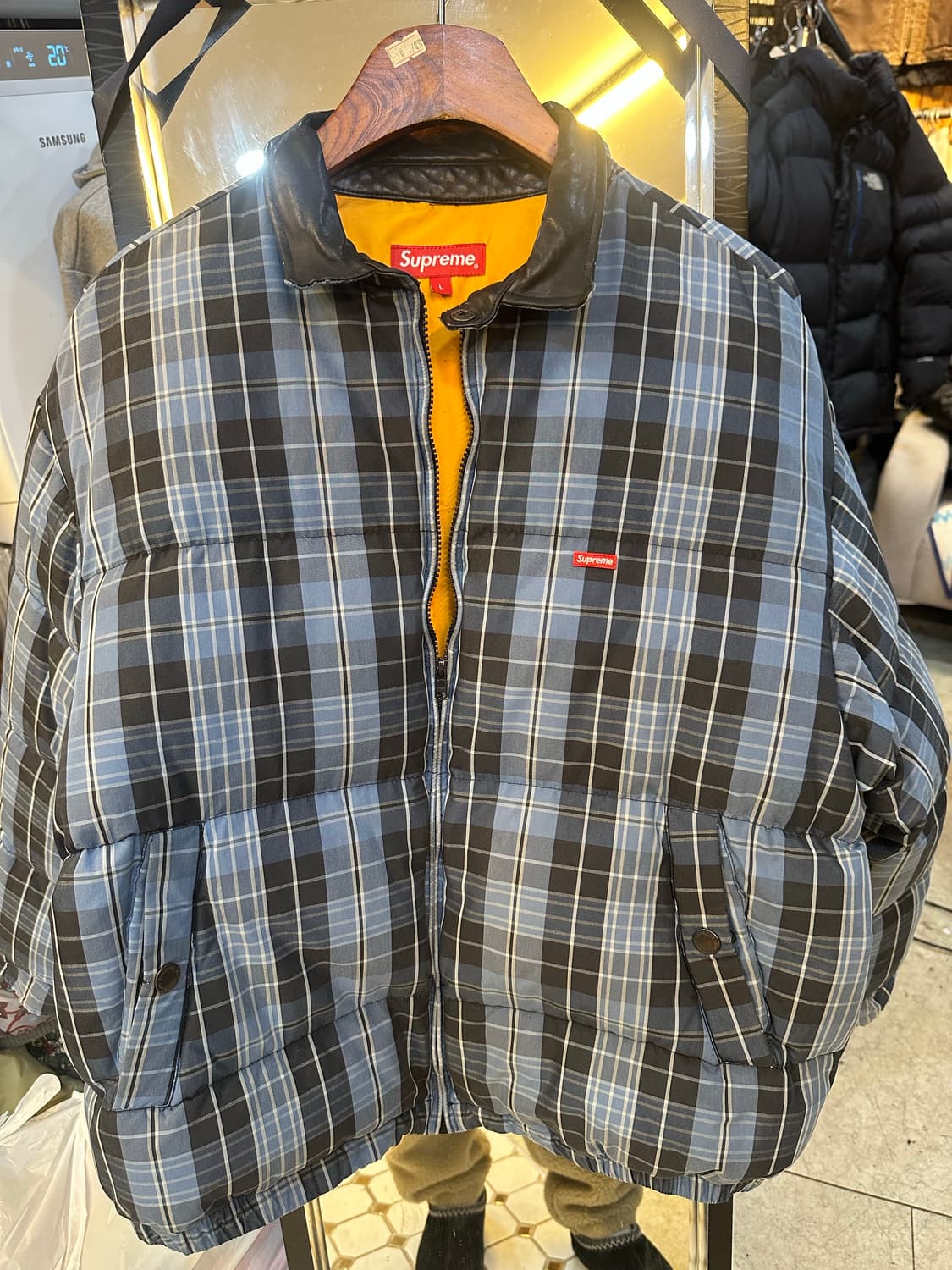 슈프림 체크 푸퍼 패딩 자켓 상품이미지1