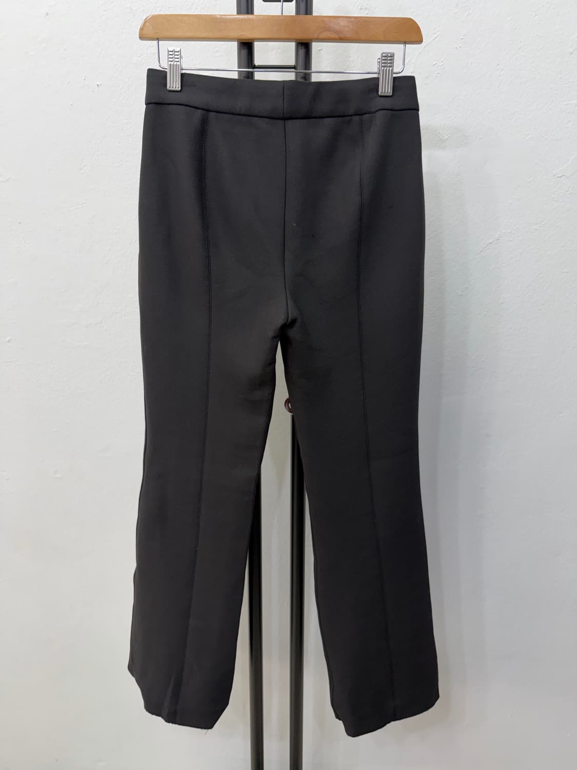 매장판정품) Theory 띠어리 여성 블랙 슬랙스팬츠 0 상품이미지4