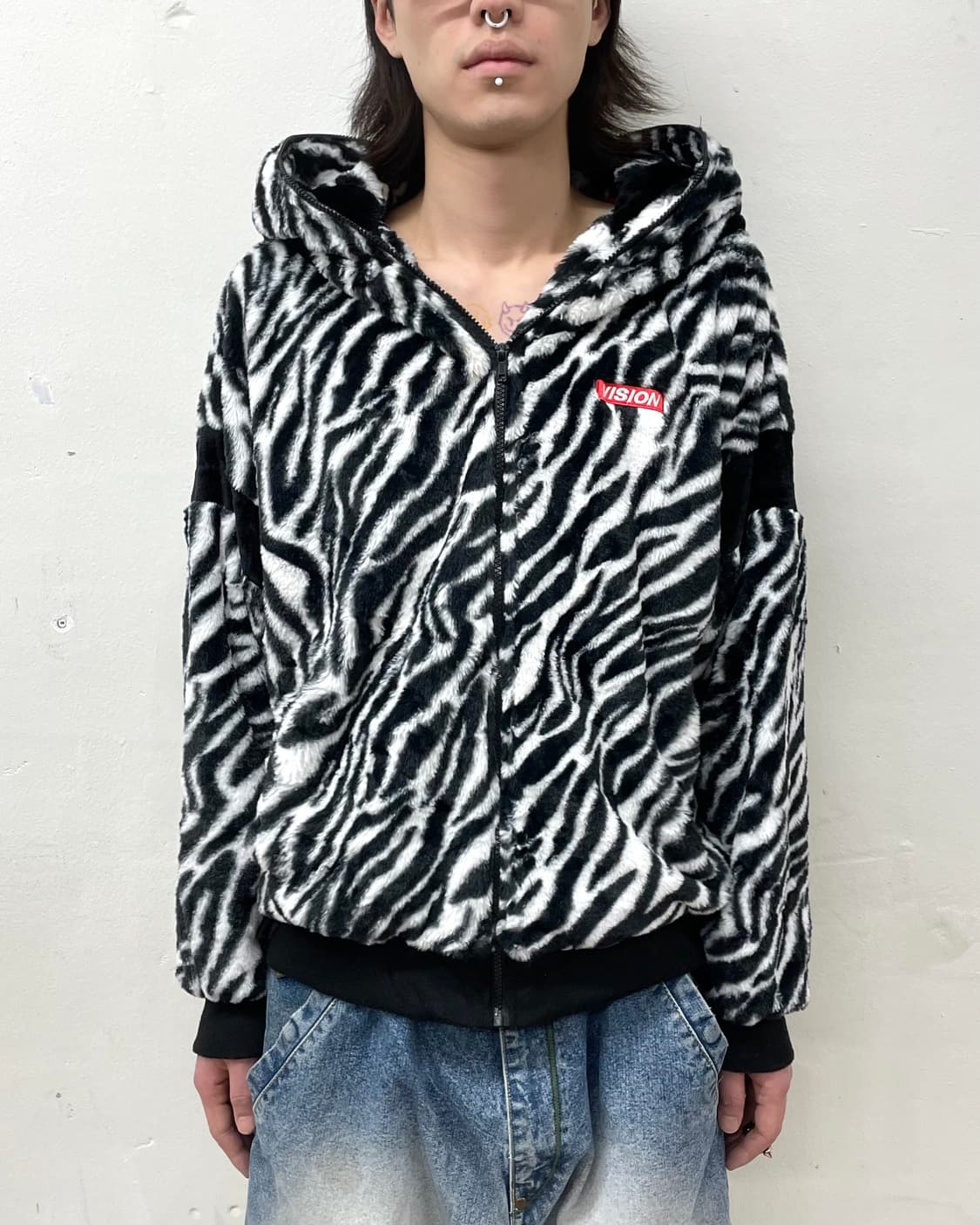Vision Zebra Fur Hooded Zip-Up  상품이미지1
