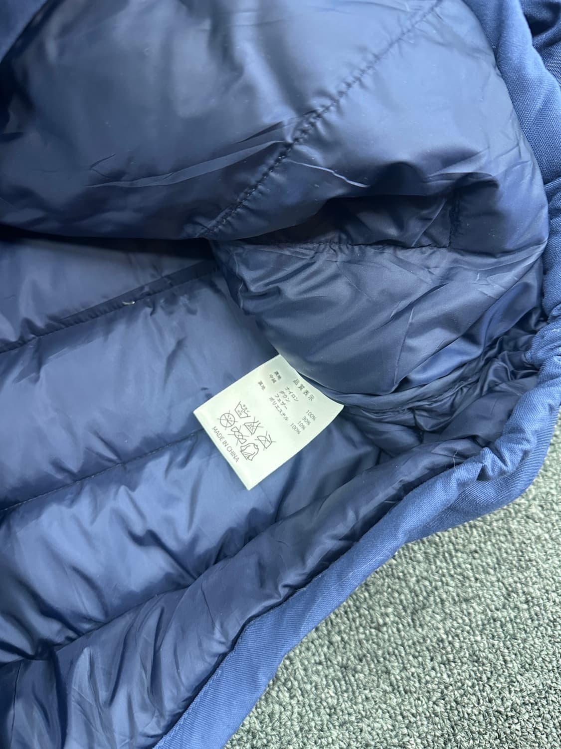 산토리 보스 후면 빅로고 패딩 자켓 상품이미지6