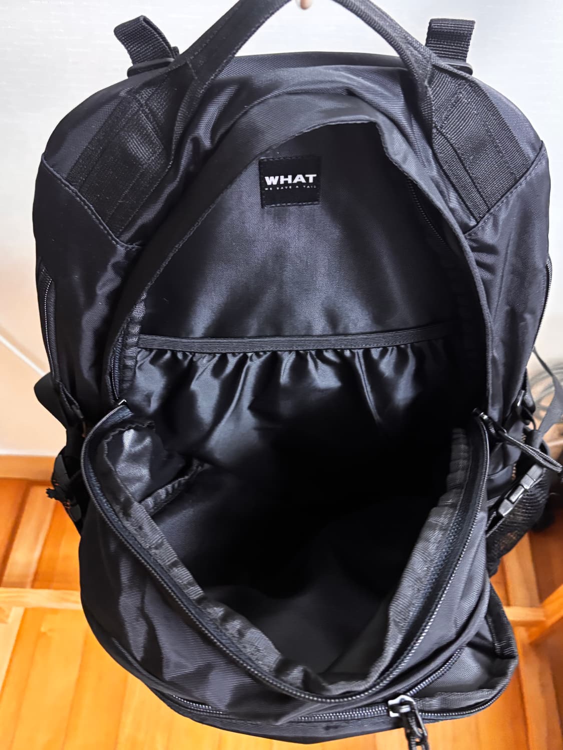 위해브어테일 wehaveatail WHAT 나일론 스퀘어 백팩 가방 상품이미지4