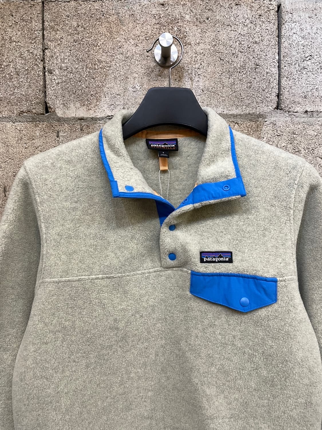 파타고니아 라이트웨이트 신칠라 스냅티 풀오버 후리스 상품이미지2