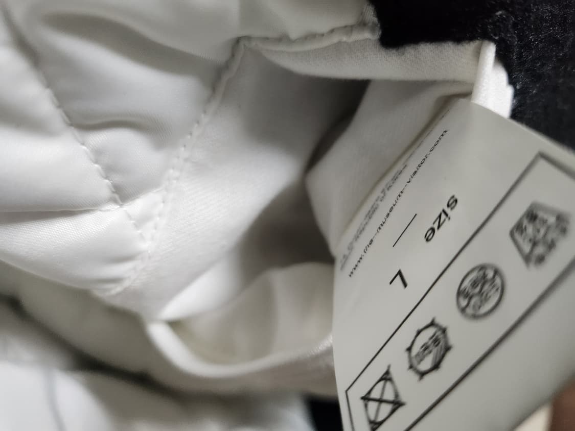 더뮤지엄비지터 바시티 자켓 상품이미지6