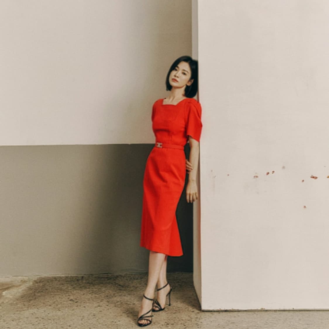 미샤 스퀘어 넥 퍼프 슬리브 원피스 상품이미지2