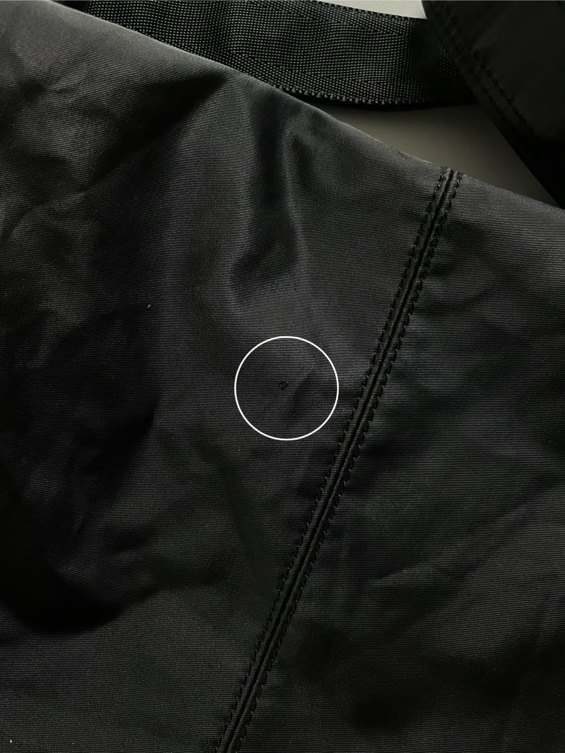 Y’SACCS 요지야마모토 블랙 나일론 크로스백 상품이미지9