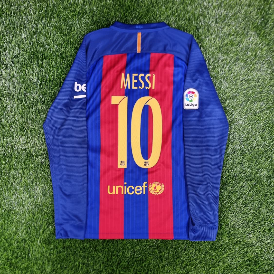 16-17시즌 바르셀로나 홈 유니폼 #10 메시 상품이미지1