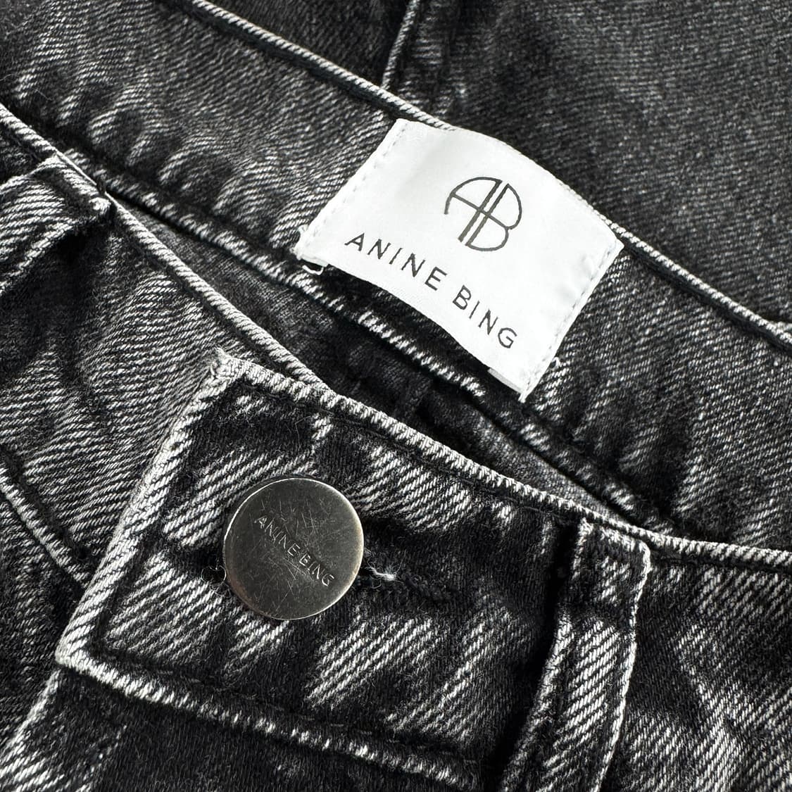 애니빙 ANINE BING 블랙 데님 숏팬츠 상품이미지3