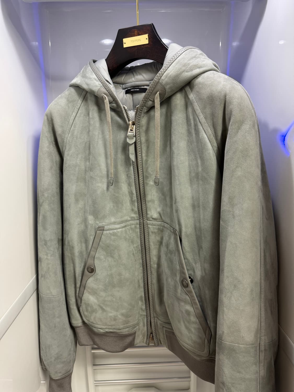 톰포드 스웨이드 후디드 패딩 54 새상품 상품이미지1