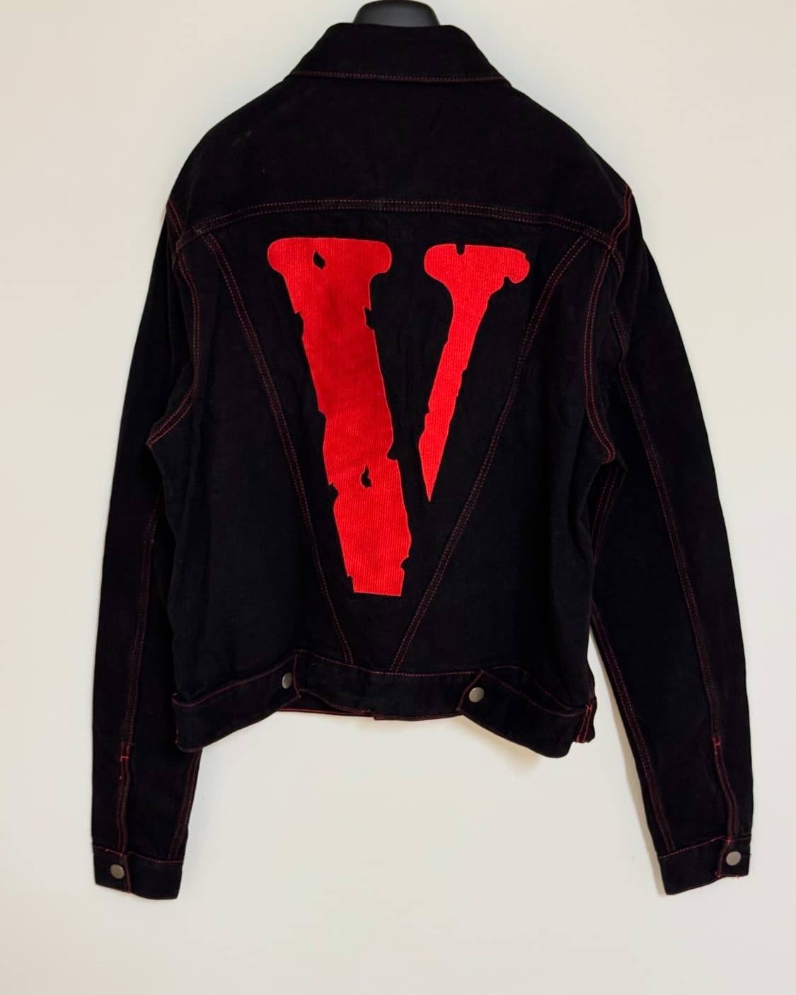VLONE 브이론 프렌즈 데님 자켓 미판 M사이즈 상품이미지1