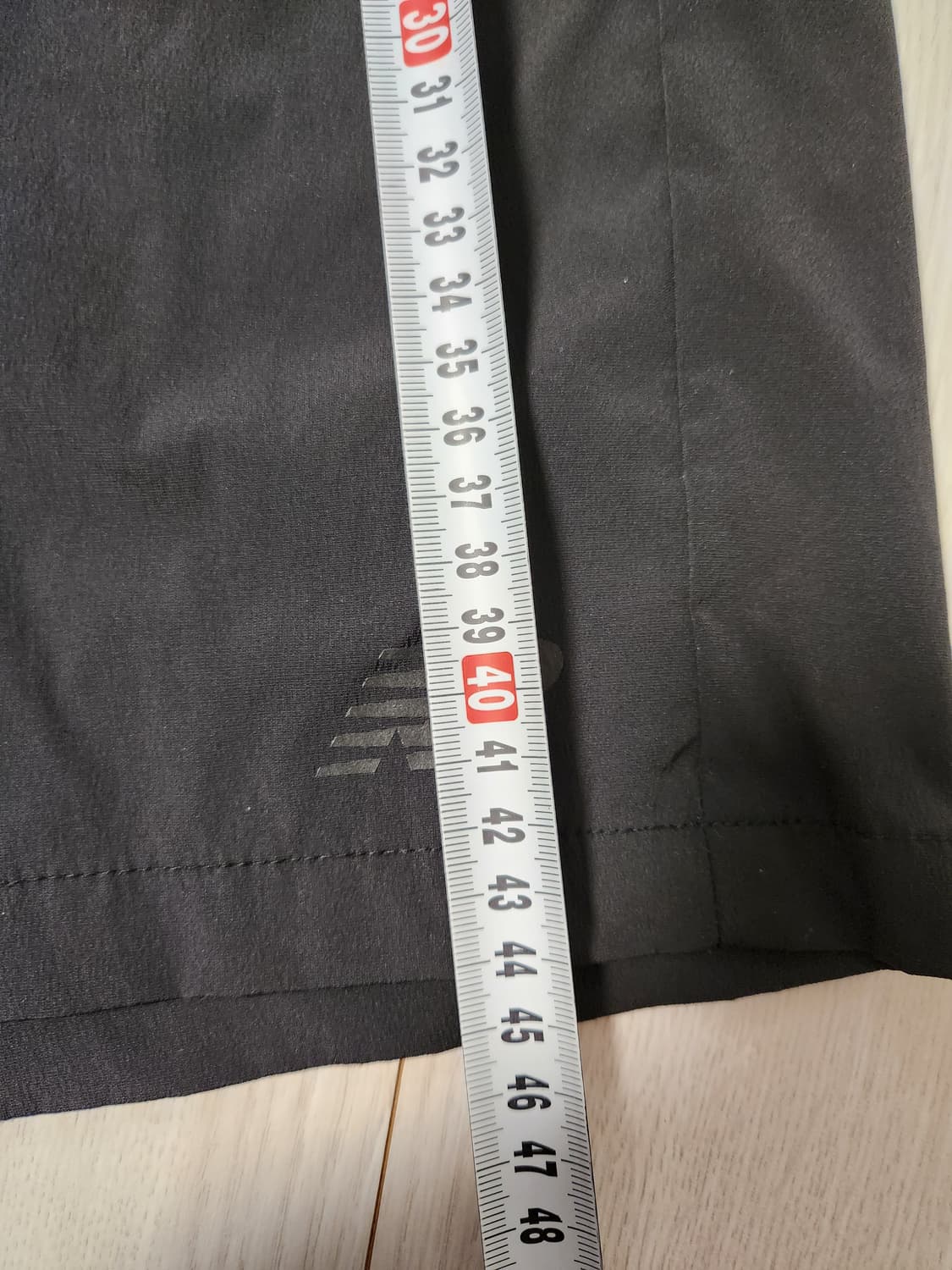 새상품급)뉴발란스 NBNVE32623 / UNI 프로즌 4.5부 카고 숏 상품이미지4