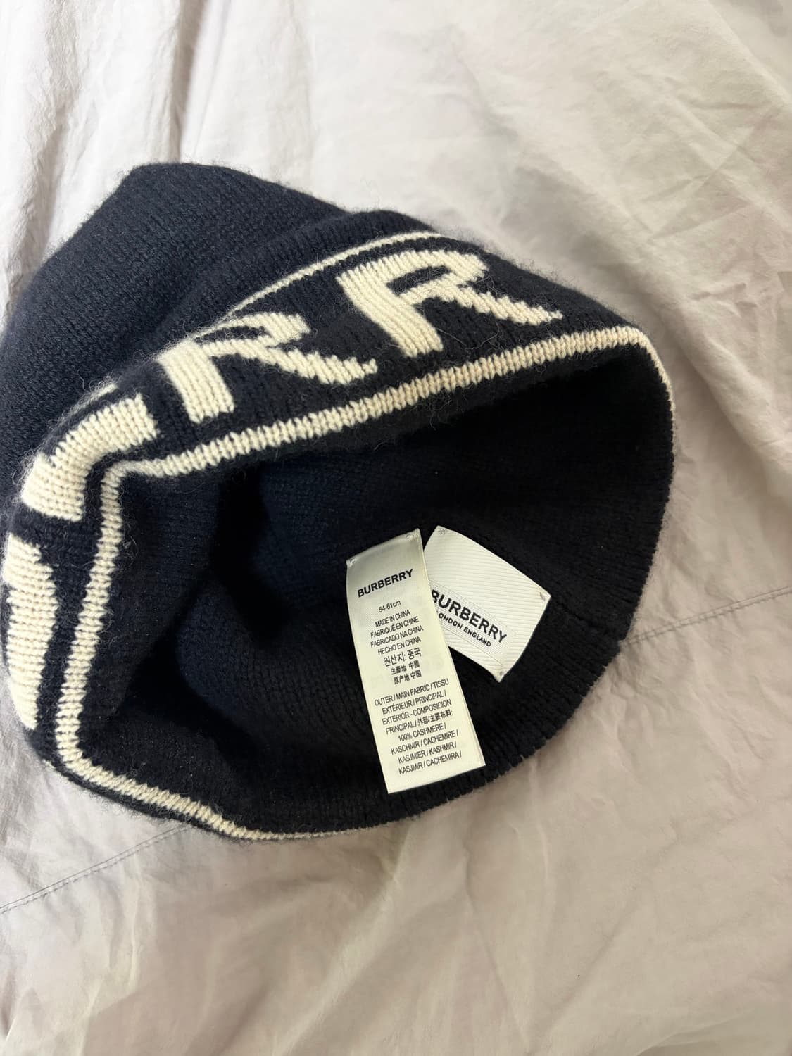 버버리 공용 로고 인타르시아 캐시미어 비니 블랙 상품이미지4