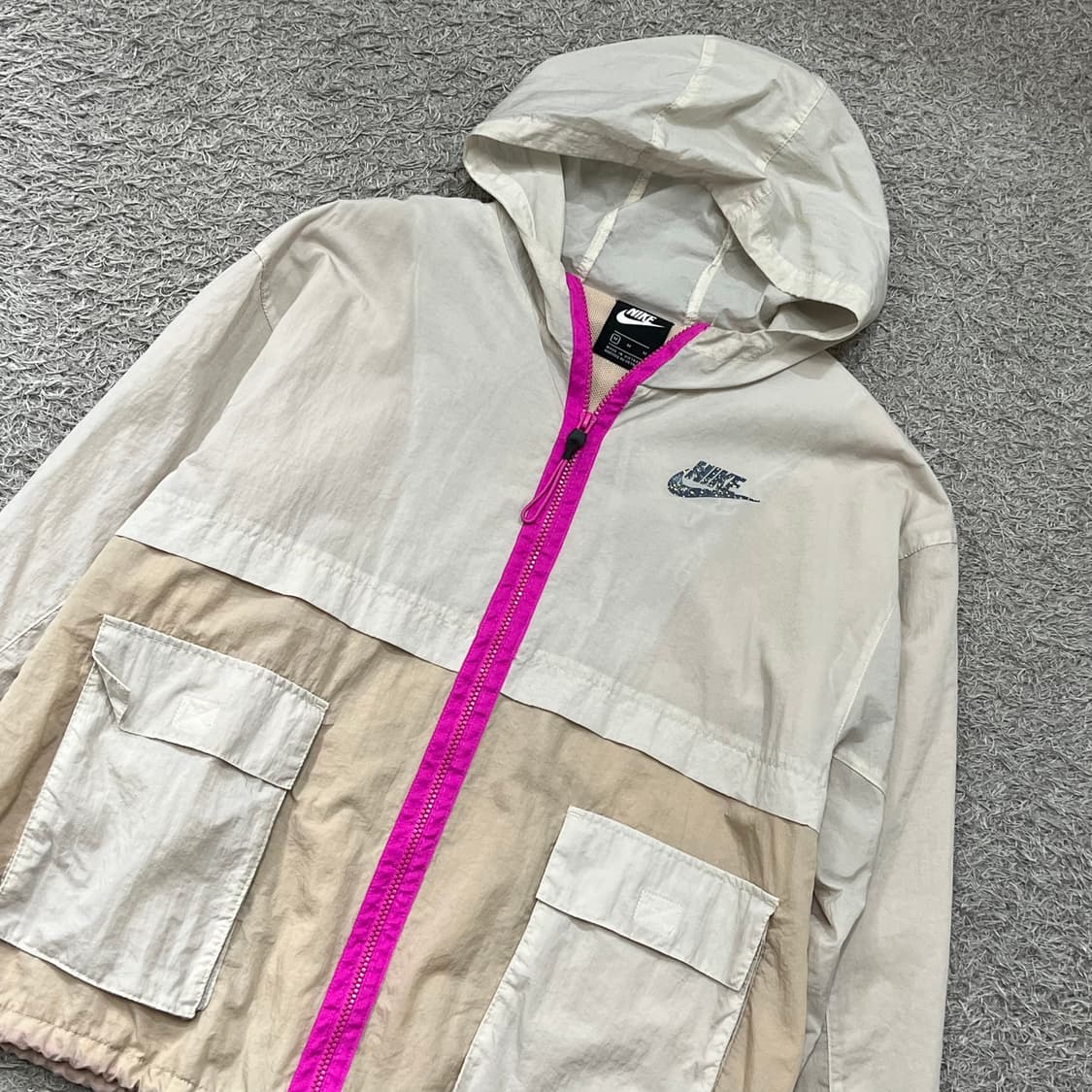 [우먼95-100] 나이키 바람막이 상품이미지1
