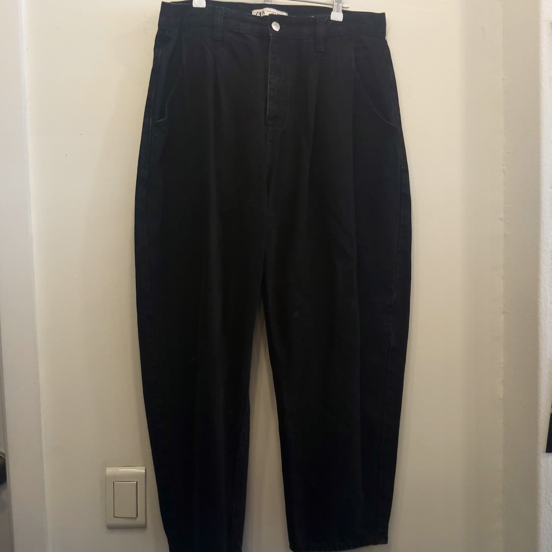 자라 투턱 와이드 테이퍼드 팬츠 상품이미지2