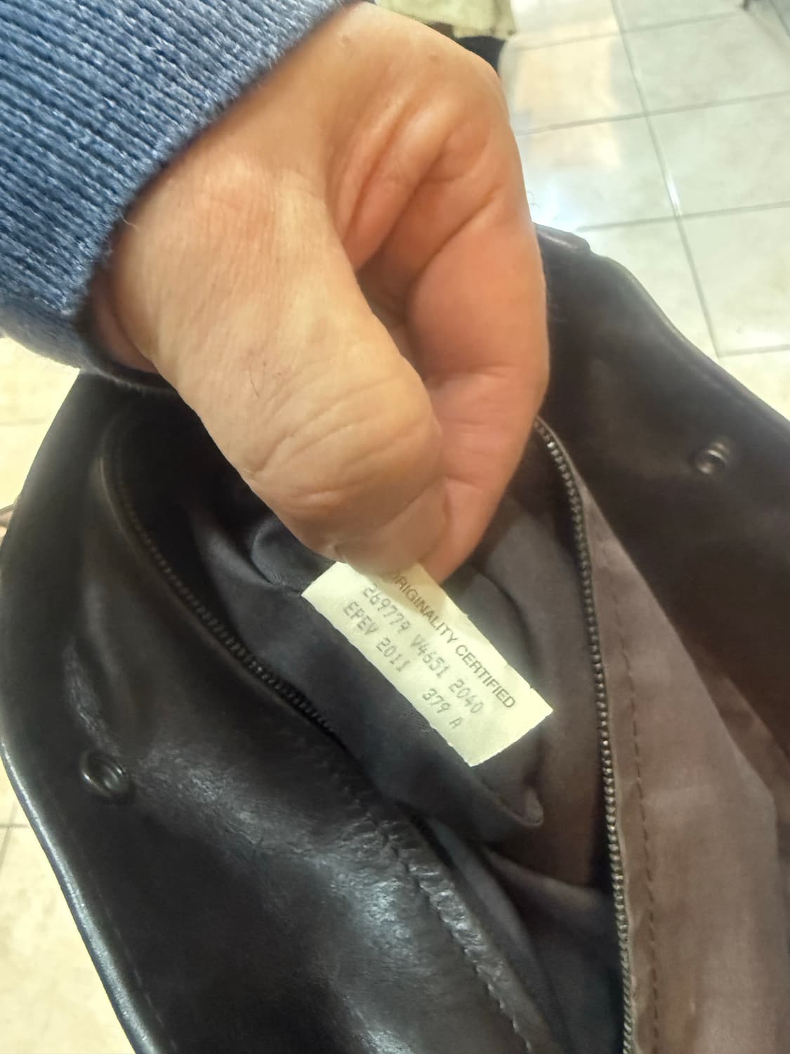 정품 보테카베네타 인트레치아토 토트백 팝니다 상품이미지9