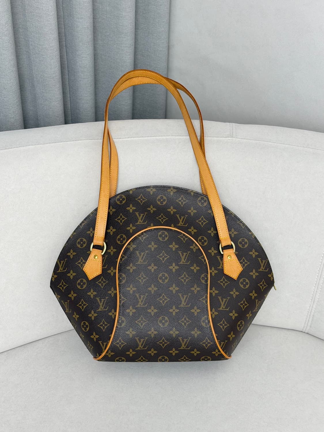 루이비통 모노그램 엘립스 GM 숄더백 상품이미지3