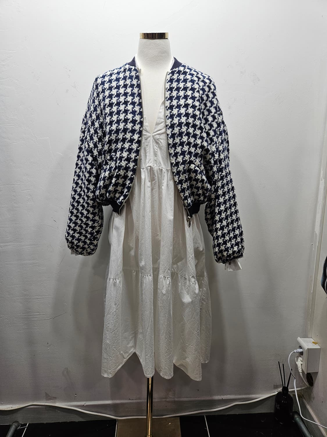 자라(ZARA) 하운드투스 스트럭처 봄버 자켓 xs 상품이미지5