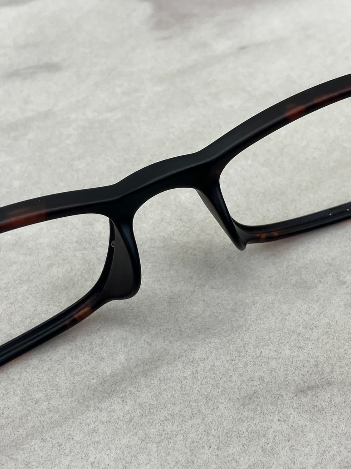 에스쁘아 Espoir 매트 딥브라운 스퀘어 뿔테 안경 상품이미지4