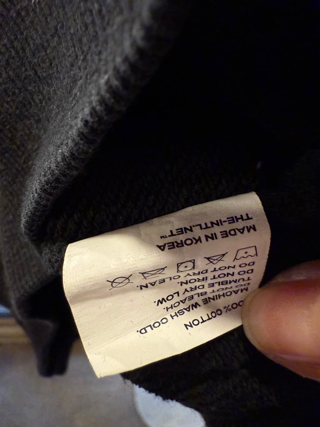 인터내셔널 Intl 로고 블랙 후드티 상품이미지3