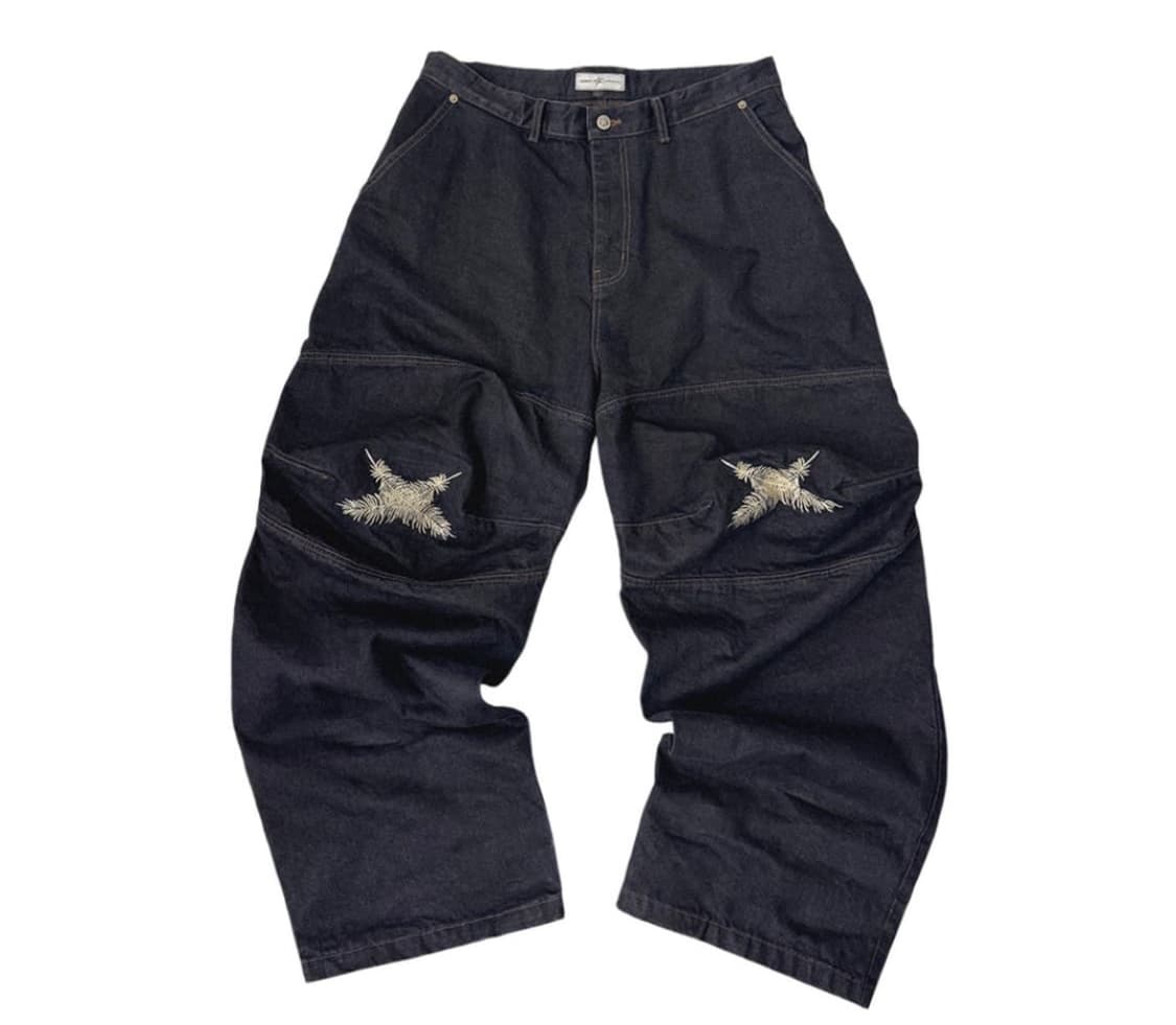 아오이로 오오키 페더 데님팬츠 2사이즈 판매합니다. 상품이미지1