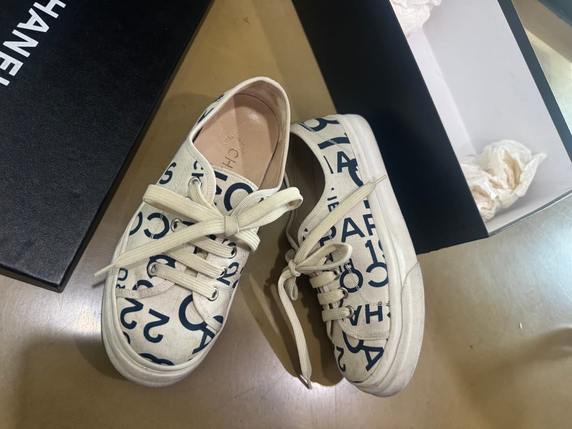 빈티지 샤넬 블랙 코코 CC 로고 프린트 캔버스 스니커즈 35 상품이미지2