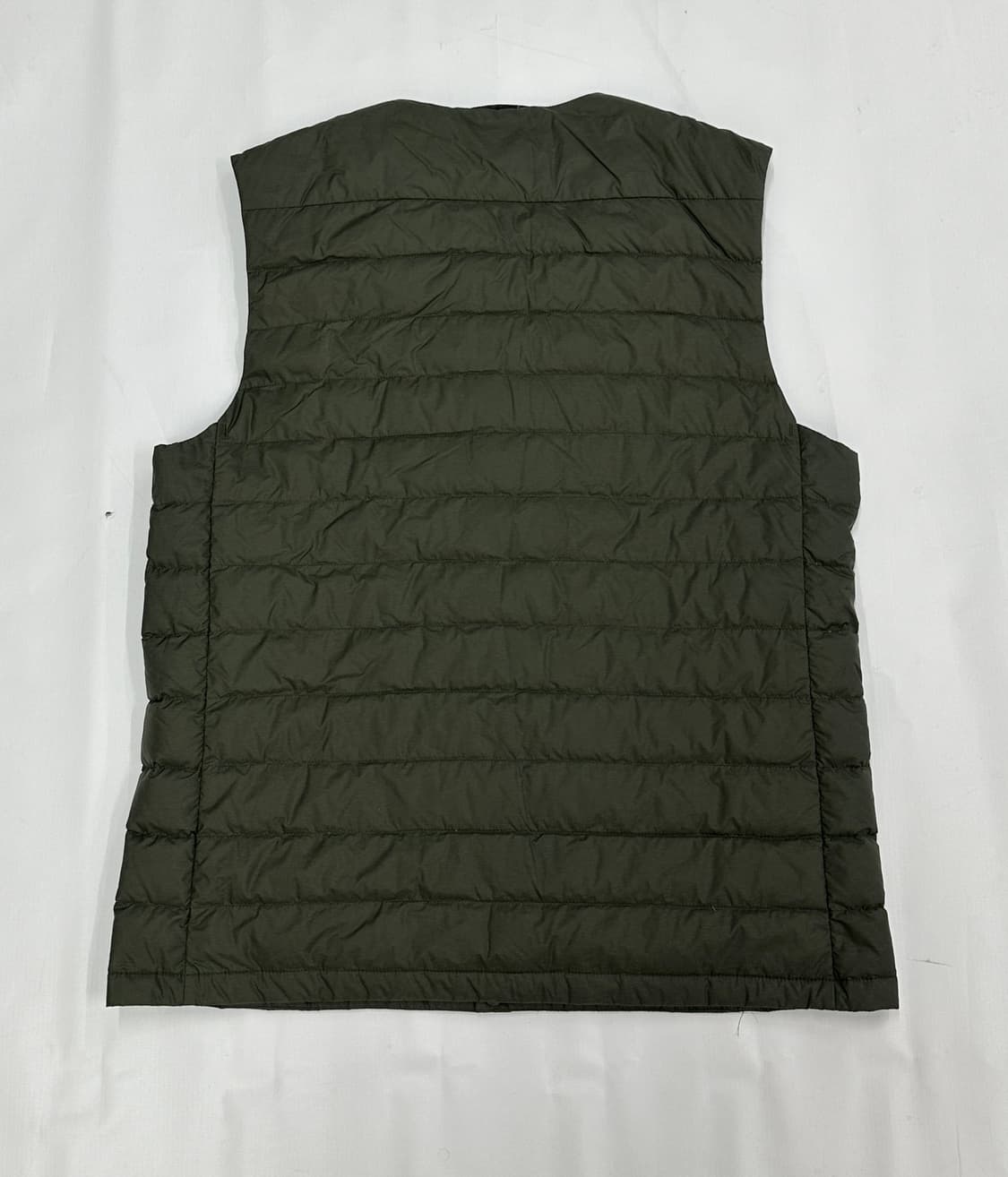 유니클로 울트라 초경량 말차 시티보이 데일리  다운 조끼패딩 상품이미지3