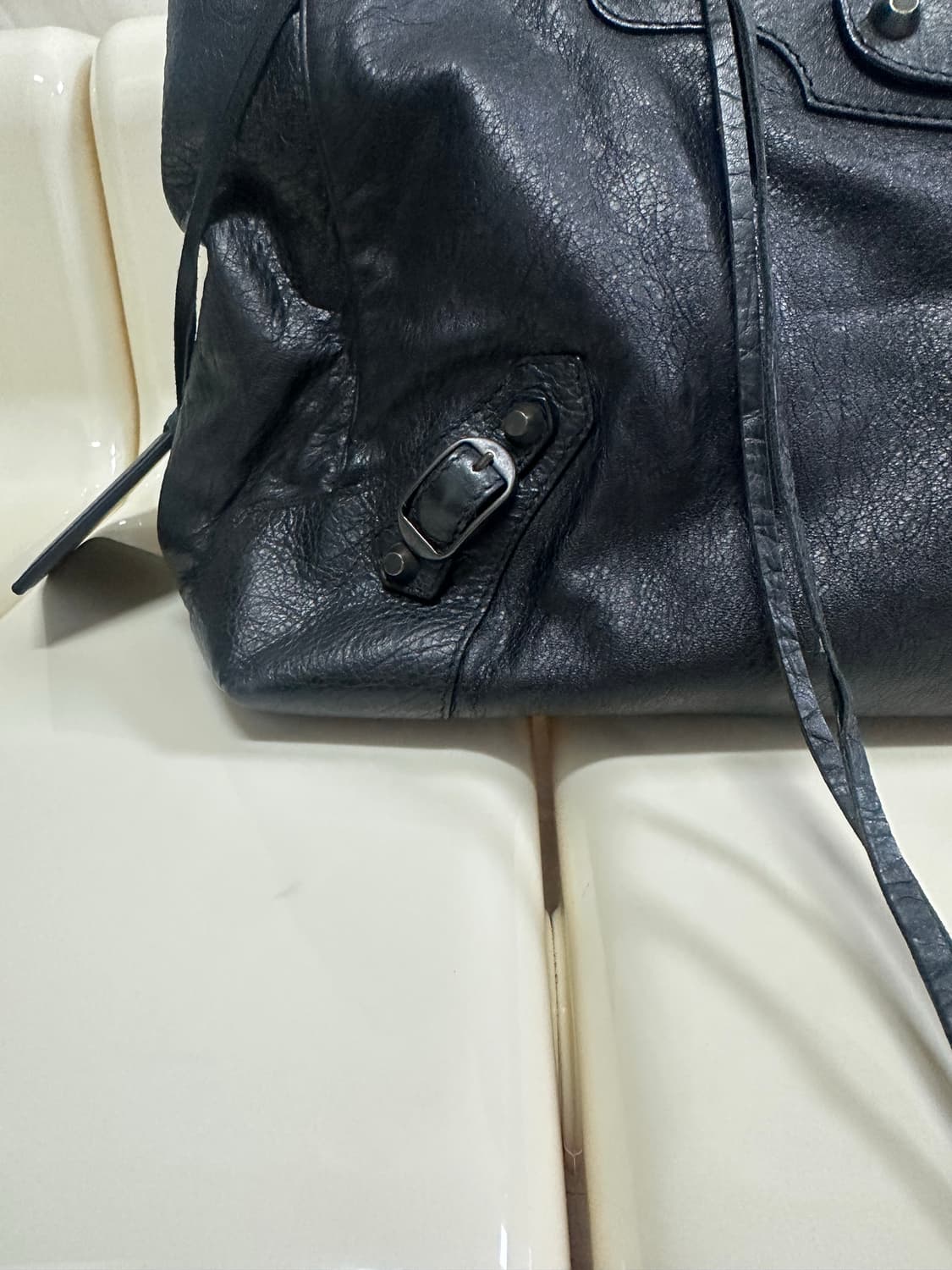 [A 정품] 발렌시아가 시티 모터백 선데이 블랙 상품이미지6