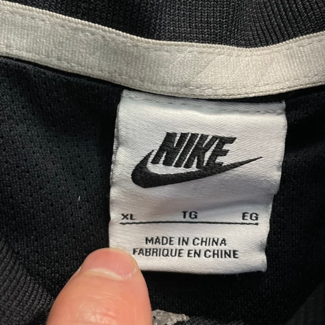 105 나이키 에어 메쉬포켓 아노락  상품이미지3