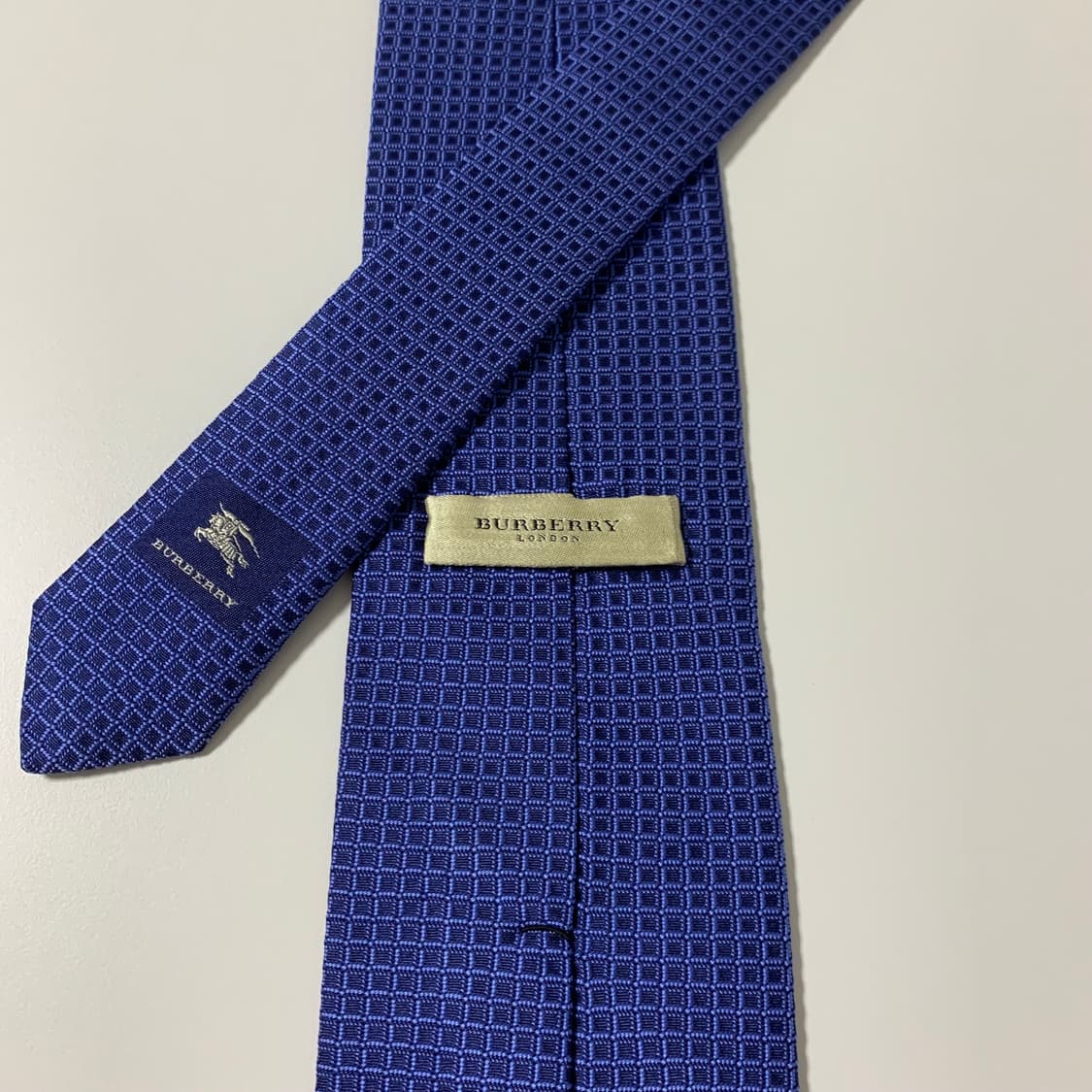 버버리(BURBERRY) 신형라벨 명품넥타이 A-A+등급 8.8cm 상품이미지4