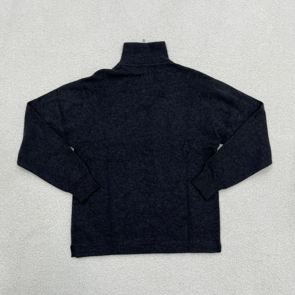 48 입생로랑 터틀넥 니트 스웨터 0311M 상품이미지4