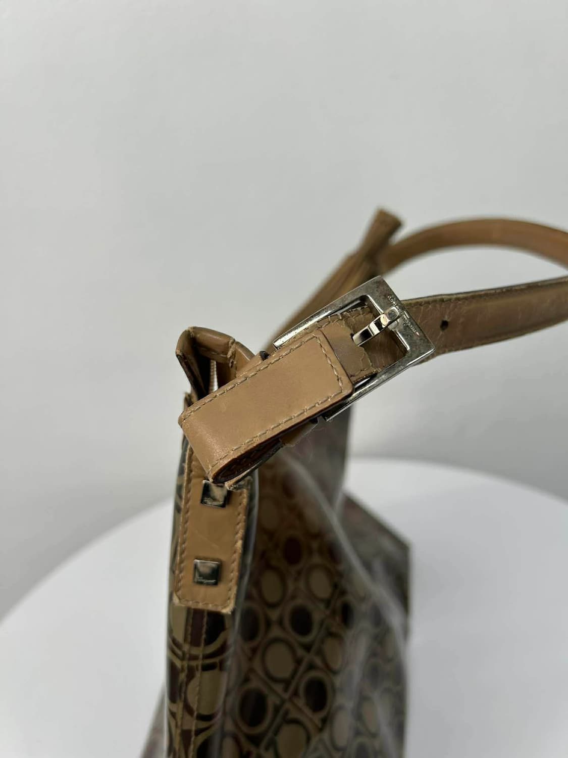 살바토레 페라가모 간치니 PVC 숄더 호보백 상품이미지7