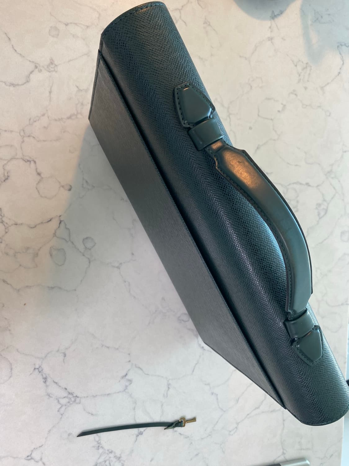 루이비통(Louis Vuitton) 타이가 코라드 그린 브리프케이스 상품이미지6